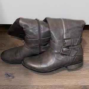 Rampage gray leather boots